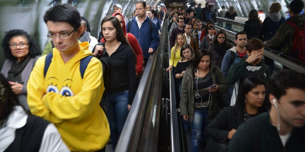 falha-no-metro-de-sao-paulo-causa-lentidao;-estacoes-estao-lotadas