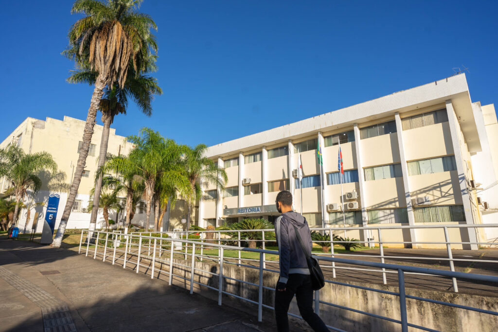 unimontes-divulga-edital-do-vestibular-proprio-de-2026