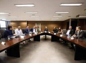 com-apoio-do-governo-de-minas,-empresa-de-fertilizantes-anuncia-investimento-de-r$-60-milhoes-no-centro-oeste-do-estado