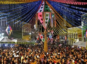 em-22-dias,-transmissao-do-arraia-brasil-atinge-2,4-milhoes-de-pessoas